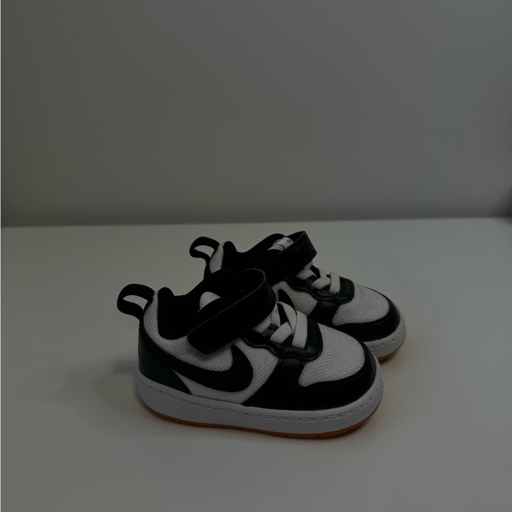 NIKE COURT BOROUGH LOW 2 SE